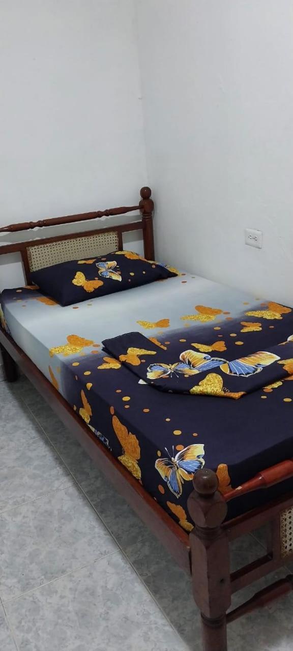 La Medellin Hostal Cartagena Exterior photo
